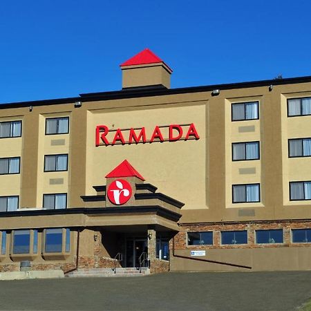 Ramada By Wyndham Williams Lake Exterior photo